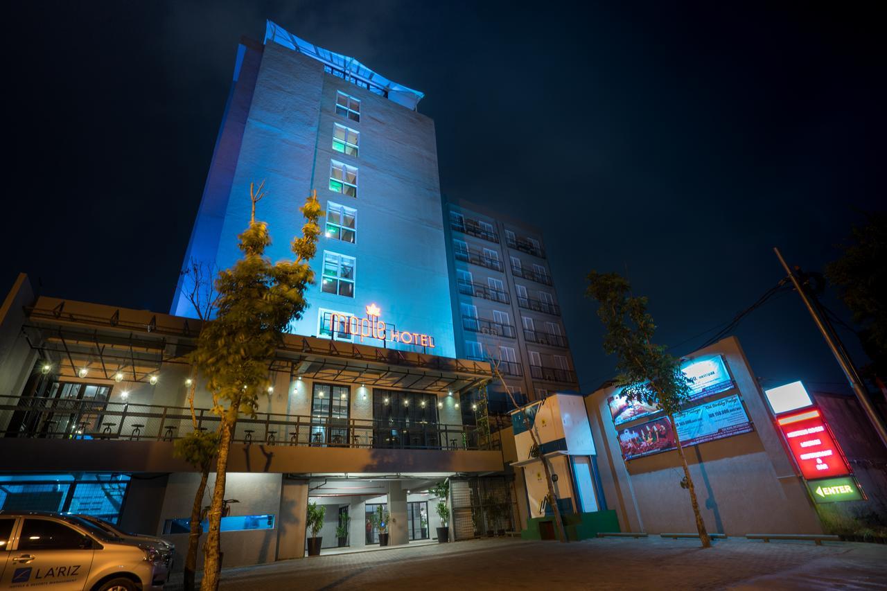 Maple Hotel Grogol Джакарта Экстерьер фото